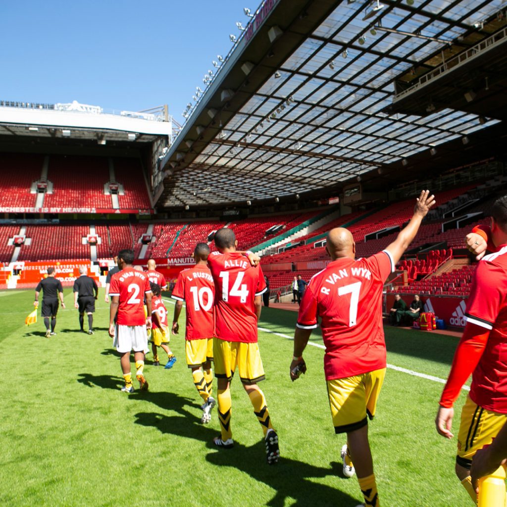 Man Utd play on pitch